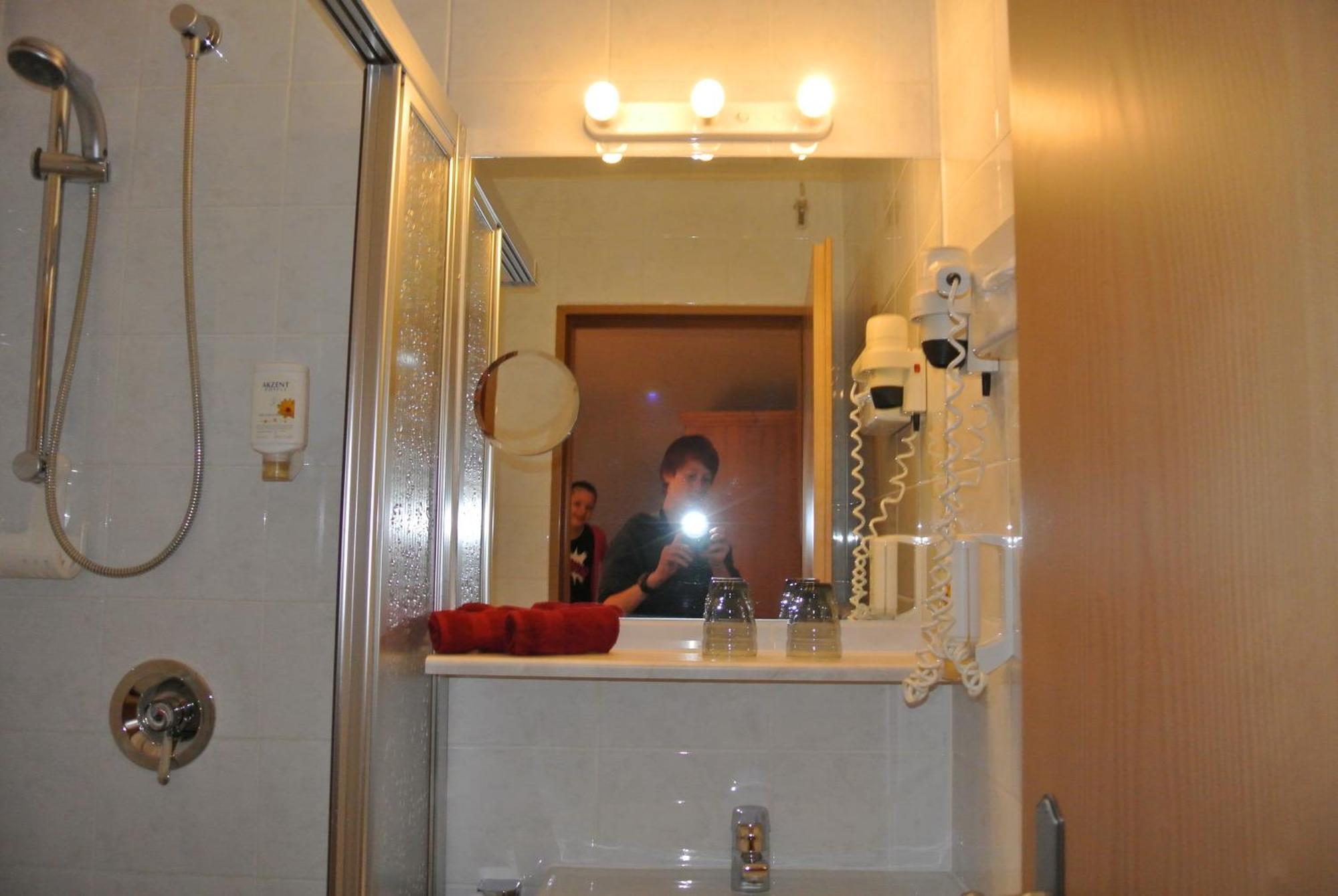 Akzent Hotel Am Bach Dettelbach Luaran gambar