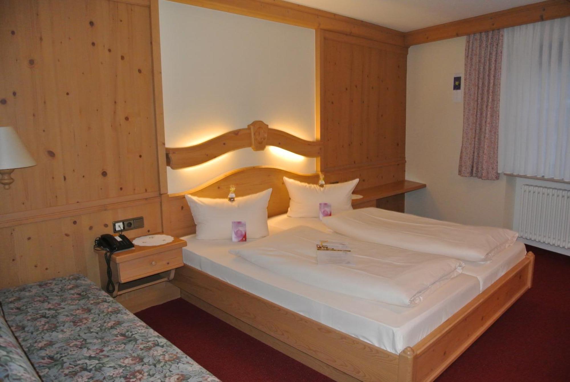 Akzent Hotel Am Bach Dettelbach Luaran gambar
