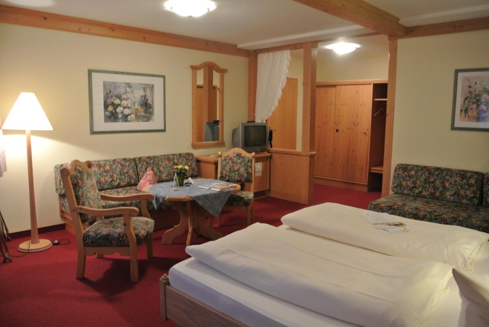 Akzent Hotel Am Bach Dettelbach Luaran gambar