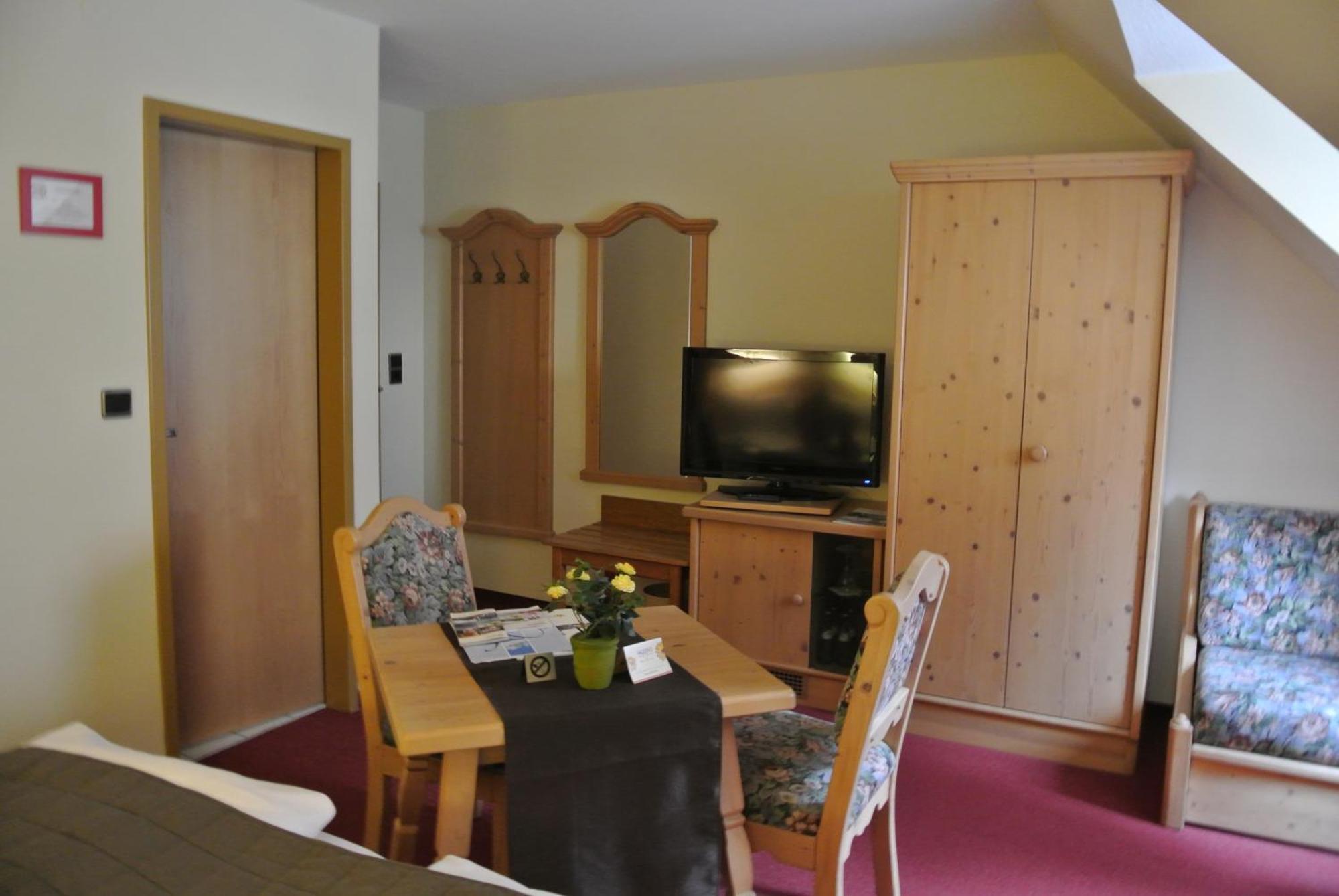 Akzent Hotel Am Bach Dettelbach Luaran gambar