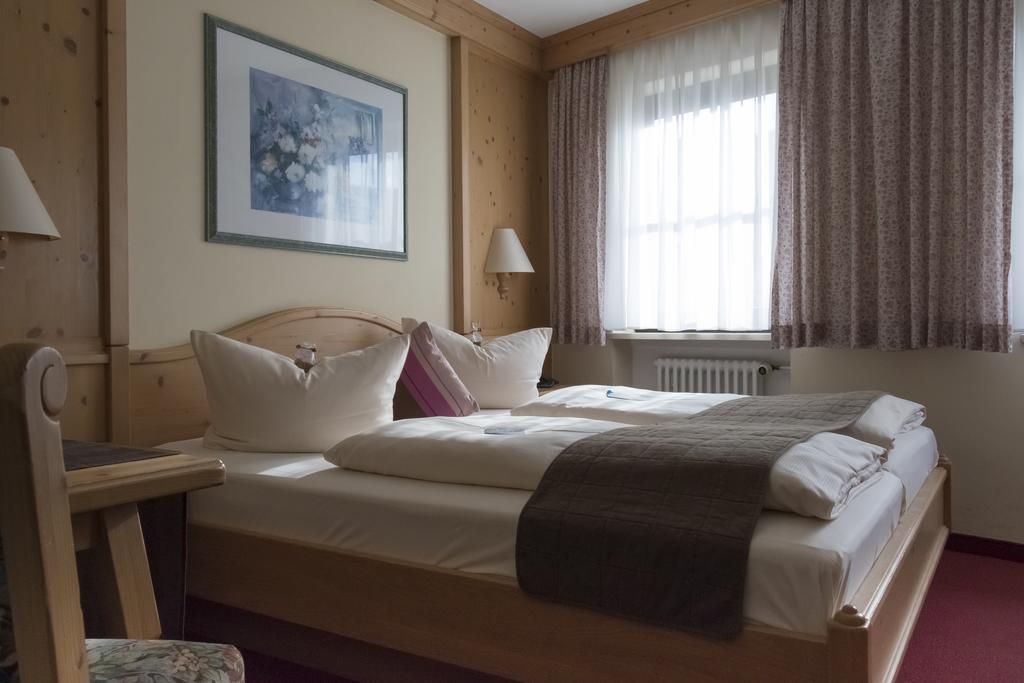Akzent Hotel Am Bach Dettelbach Luaran gambar