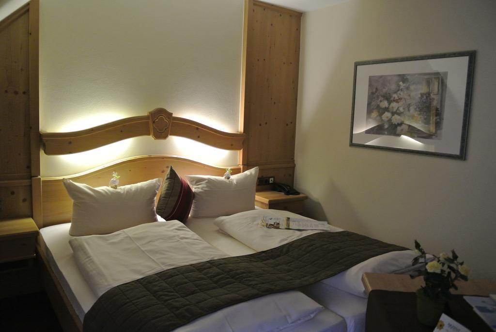 Akzent Hotel Am Bach Dettelbach Luaran gambar